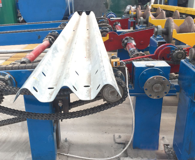 護欄板生產線 護欄板生產線